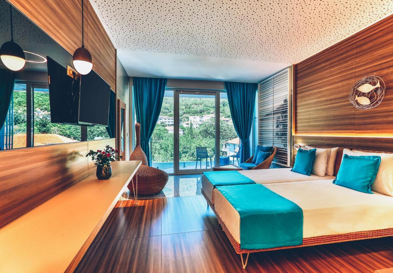 Carine Hotel Kumbor Superior Herceg Novi Esterno foto