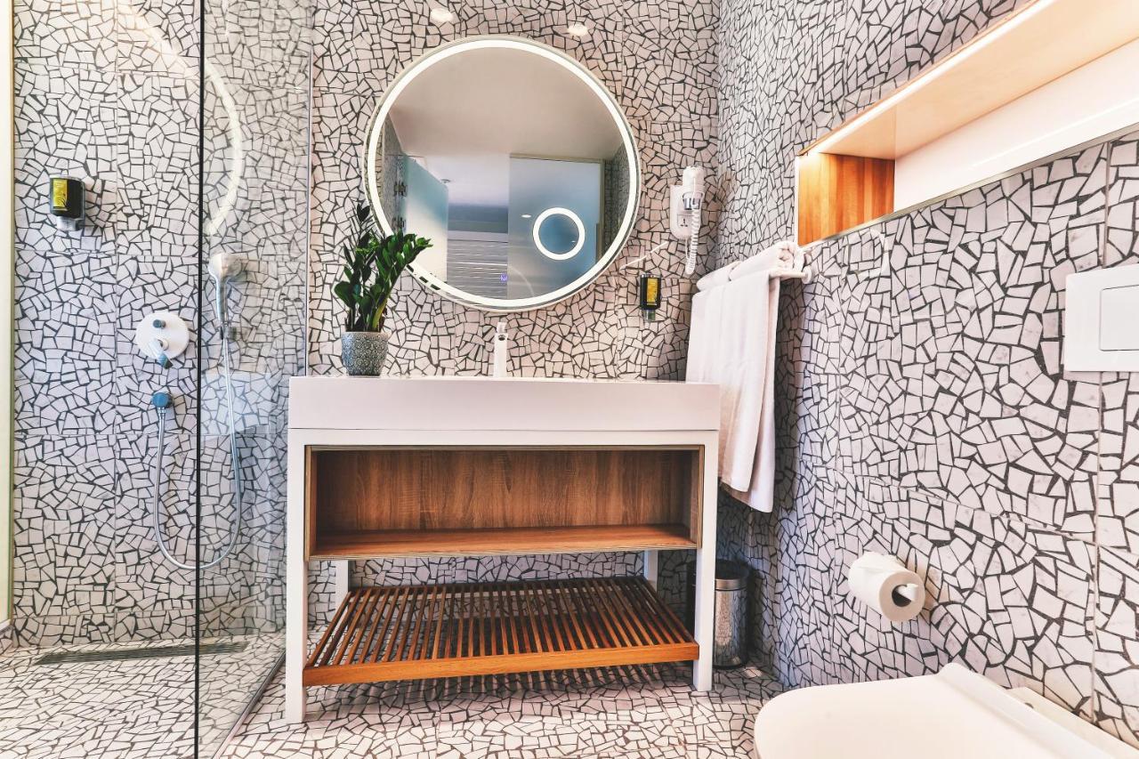 Carine Hotel Kumbor Superior Herceg Novi Esterno foto