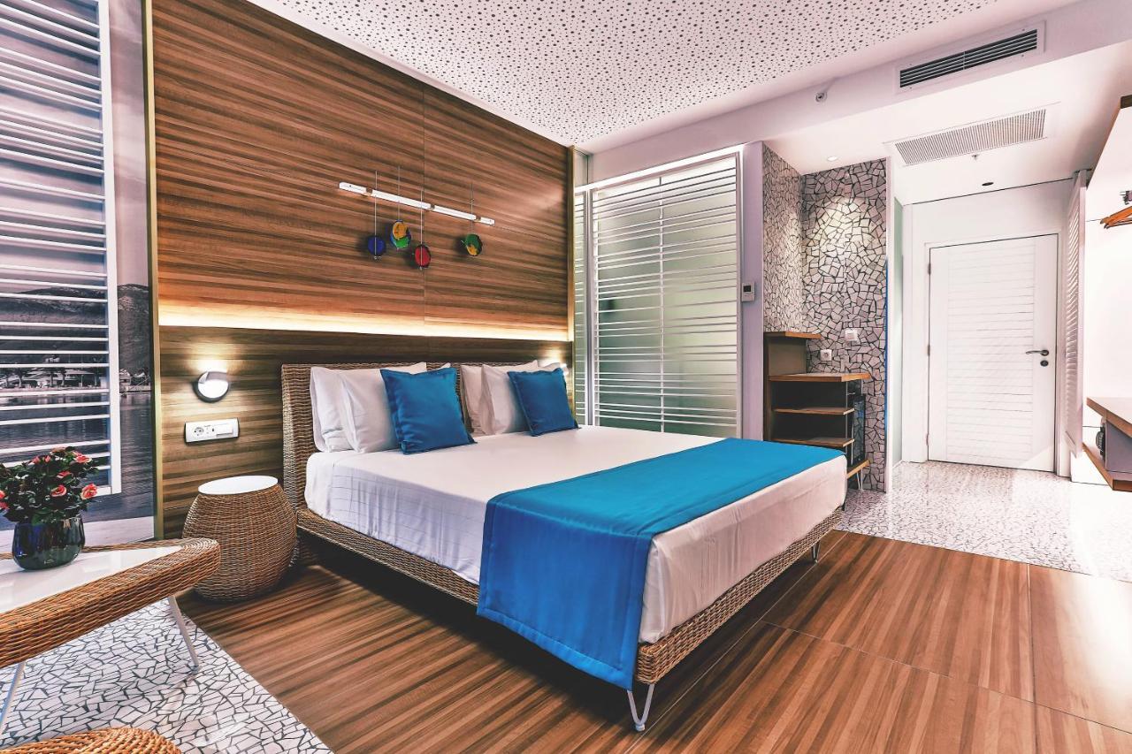 Carine Hotel Kumbor Superior Herceg Novi Esterno foto