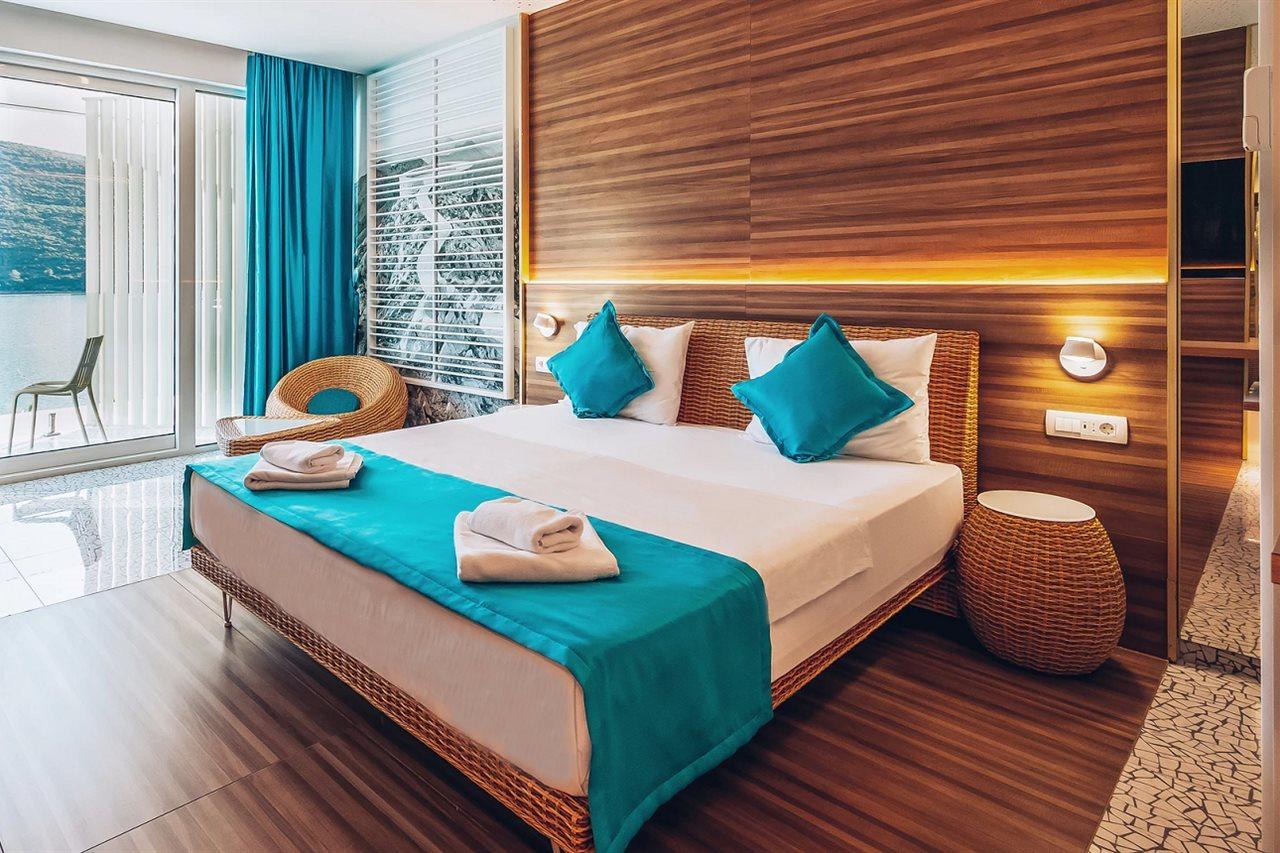Carine Hotel Kumbor Superior Herceg Novi Esterno foto